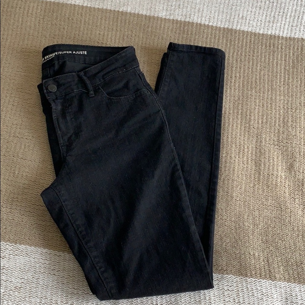 Black Skinny Jeans